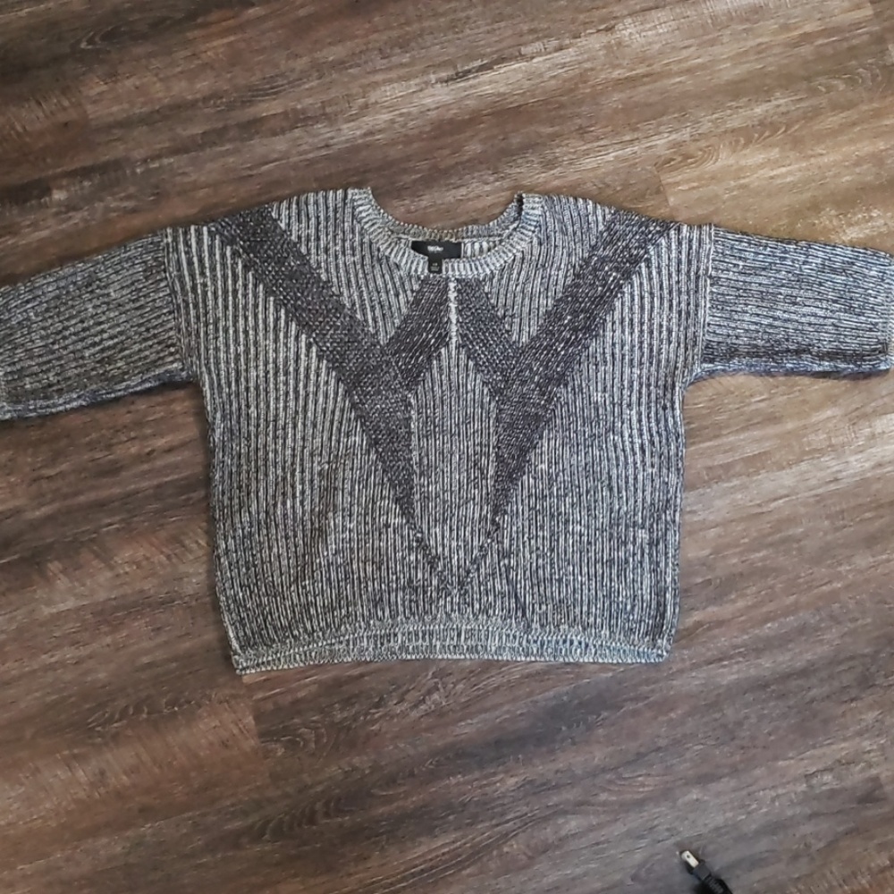 Gray sweater (cropped)
